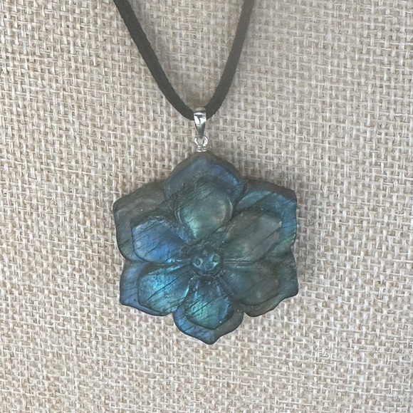 Blue/Rainbow Flash Labradorite Flower Pendant on Silver Bail and Faux Suede - Picture 8 of 15